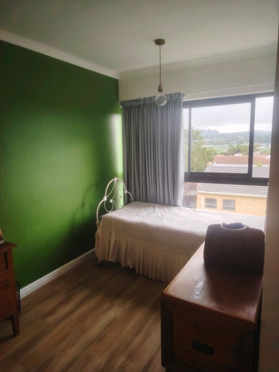 3 Bedroom Property for Sale in The Crest Western Cape